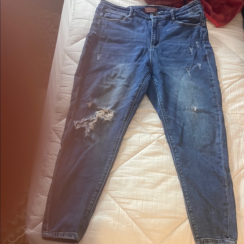 Women's Distressed Blue Jeans